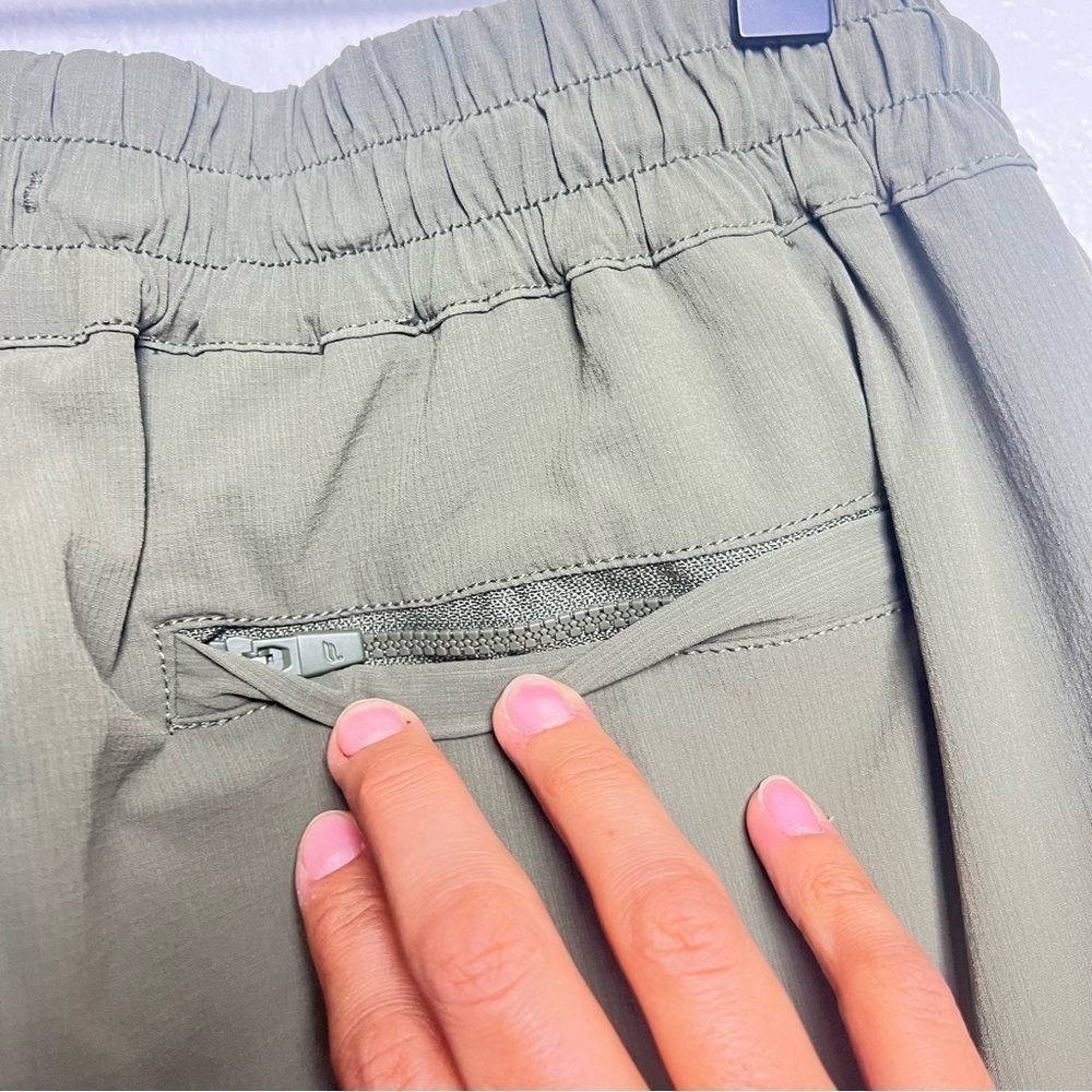 Fabletics Heights Cargo Pant Utility Green Size S NWT - Picture 8 of 16